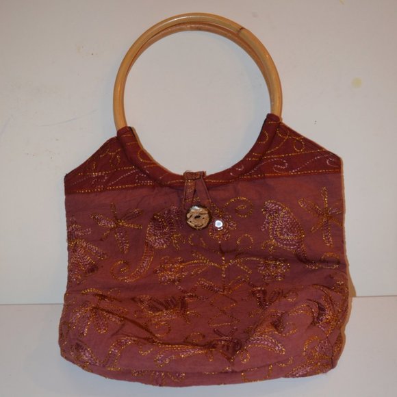 MAO-MIEW J.Jsec.16 Red Embroidery Gold Accents Wood Bamboo Handles Hand Bag - Picture 2 of 7